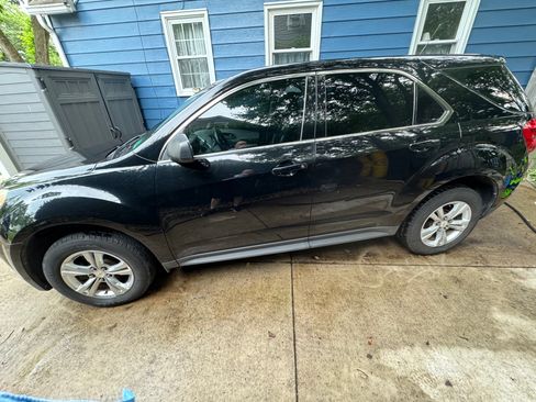 Used 2011 Chevrolet Equinox LS w/ Bluetooth Package FWD image 5