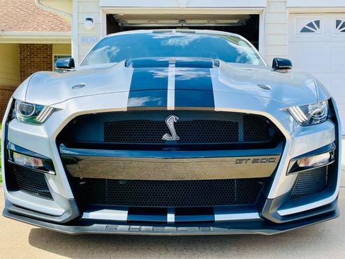 Used 2020 Ford Mustang Shelby GT500 w/ Carbon Fiber Track Pack image 16