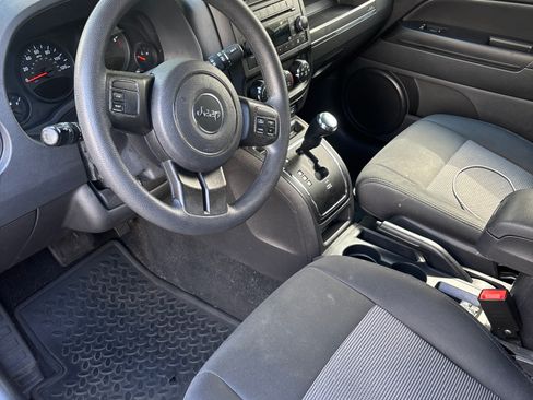 Used 2012 Jeep Patriot Sport w/ PWR Value Group AWD/4WD image 5