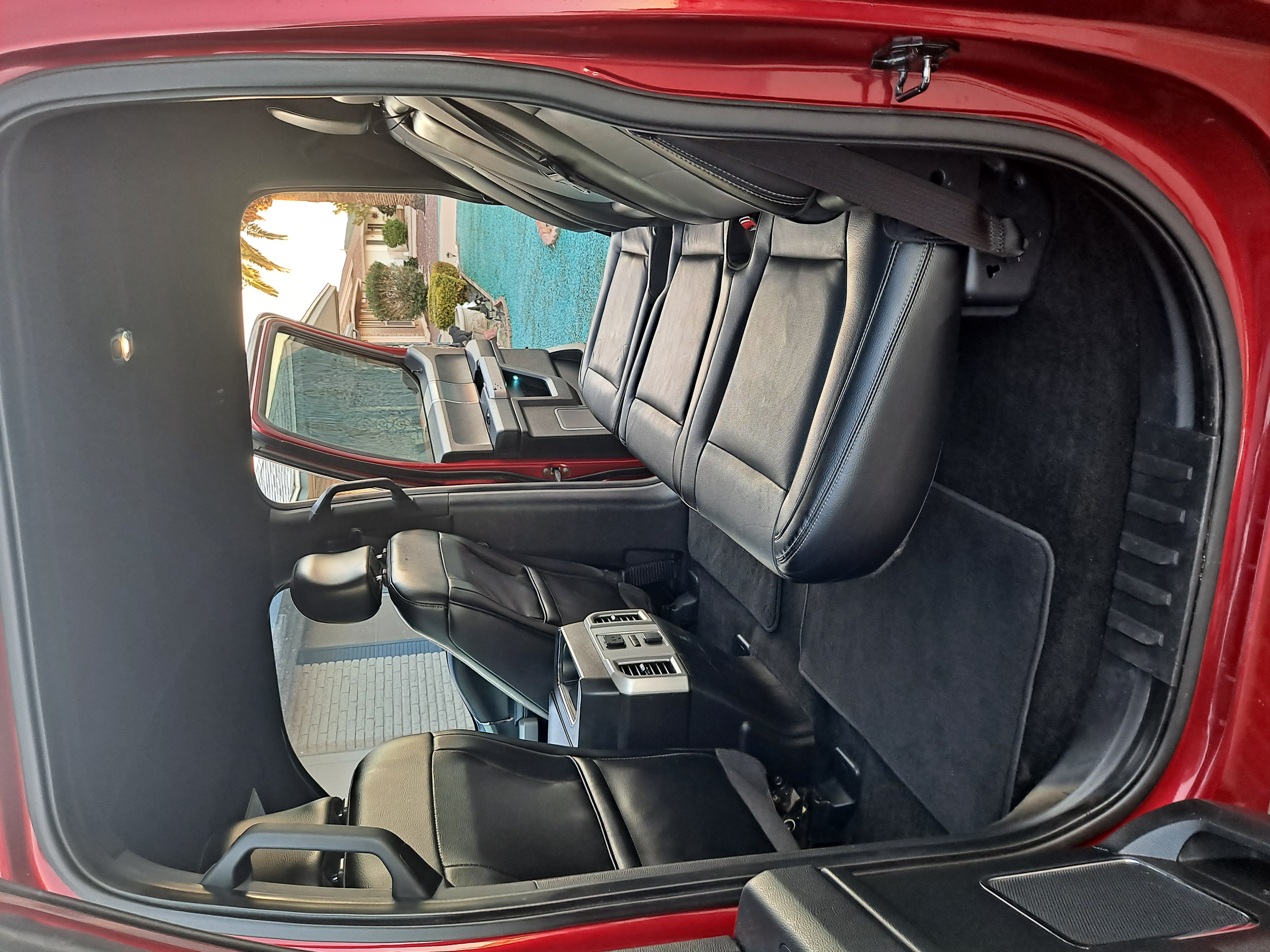 Used 2015 Ford F150 Lariat w/ Equipment Group 502A Luxury AWD/4WD image 14