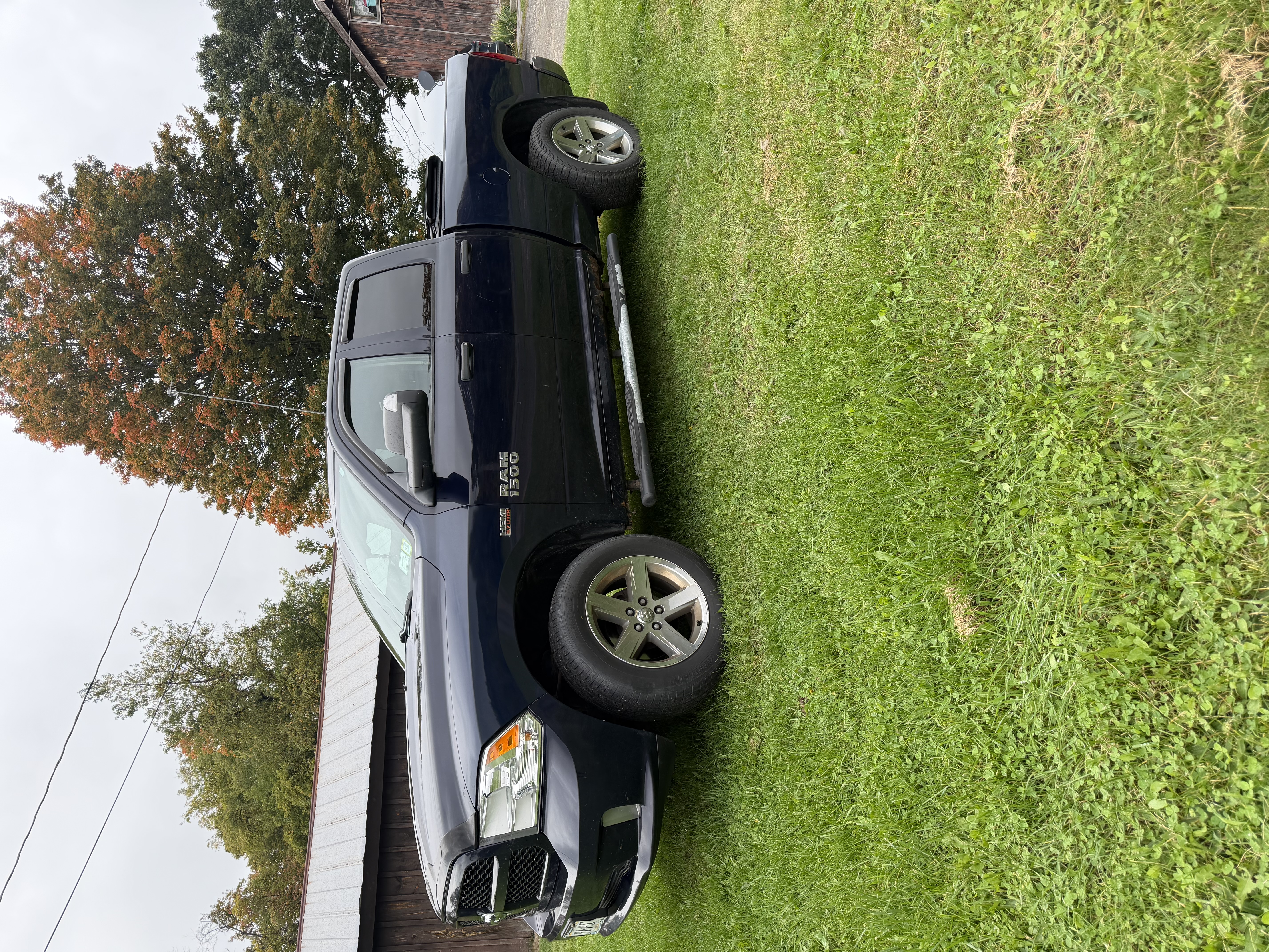 Used 2015 RAM 1500 Express AWD/4WD image 1