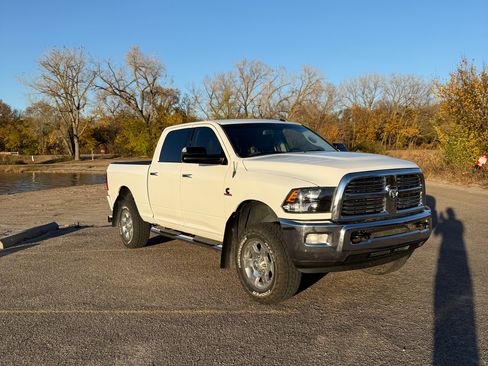 Used 2016 RAM 2500 Big Horn image 2