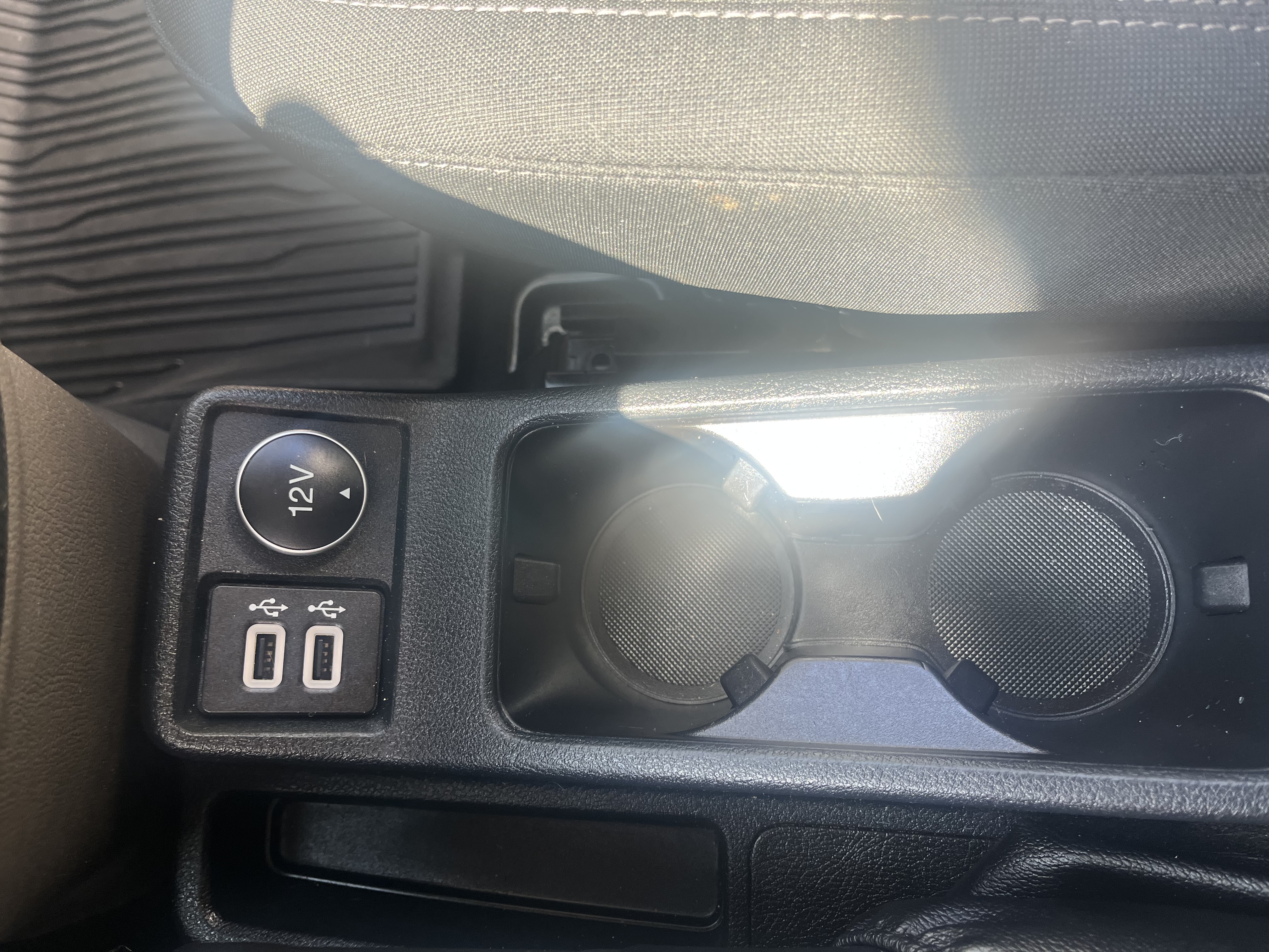 Used 2019 Ford Transit Connect XLT FWD image 9
