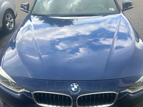 Used 2018 BMW 330i xDrive Sedan AWD/4WD image 9