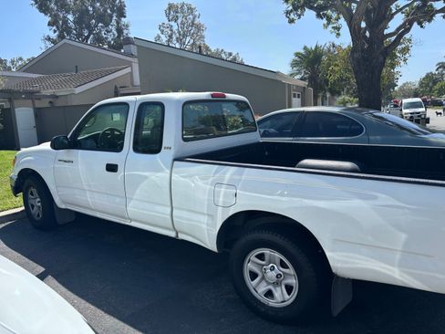 Used 2004 Toyota Tacoma 2WD Xtracab image 2