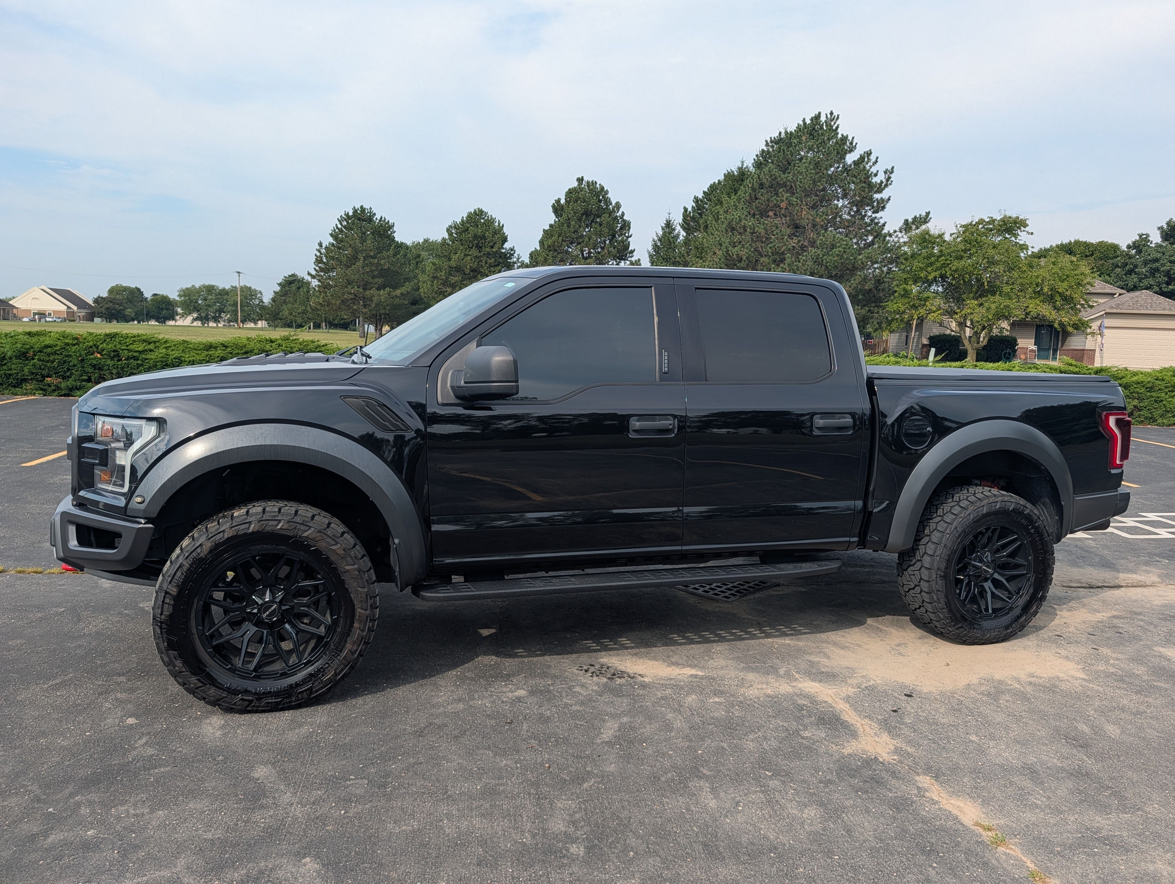 Used 2019 Ford F150 Raptor AWD/4WD image 11