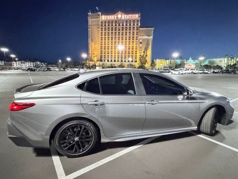 Used 2026 Toyota Camry SE FWD image 5