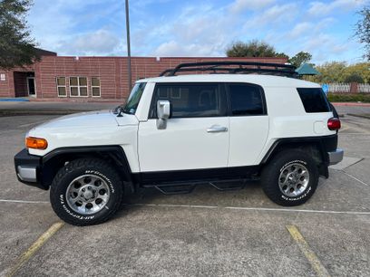 Used 2012 Toyota FJ Cruiser Sport Utility 2D w/ Upgrade Pkg