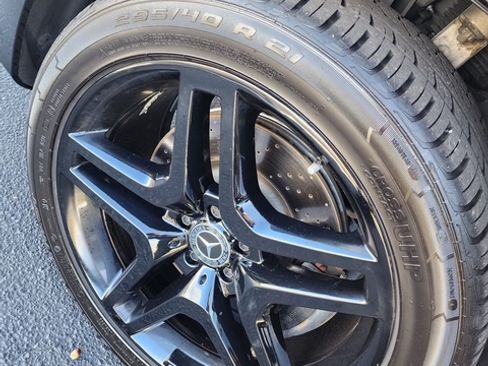 Used 2018 Mercedes-Benz GLS 550 4MATIC image 13