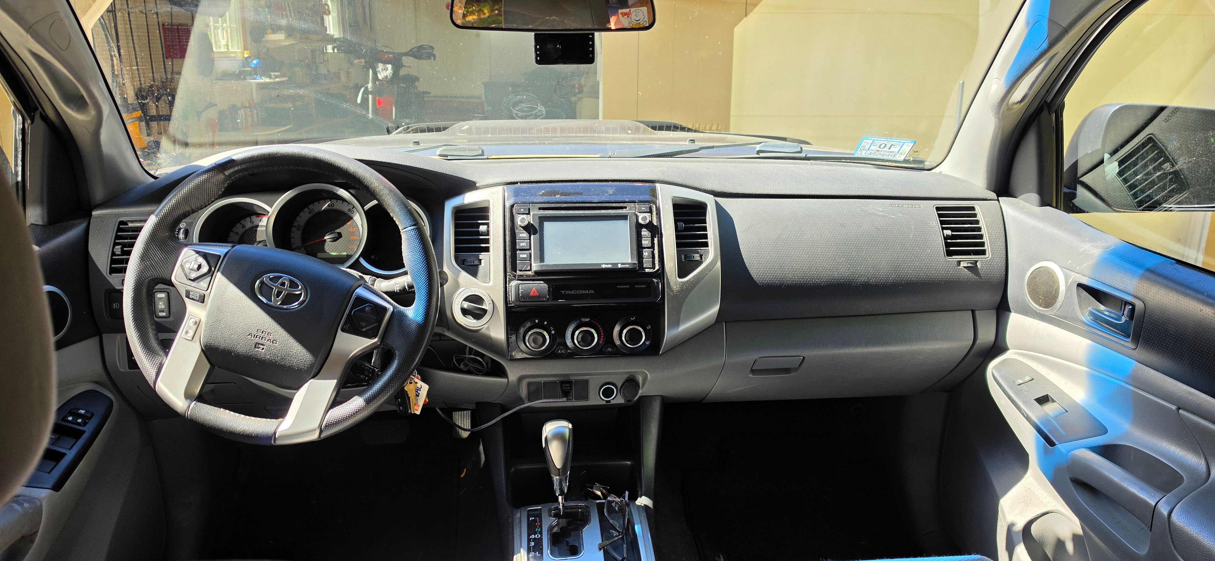 Used 2015 Toyota Tacoma 4x4 Double Cab w/ TRD Sport Package image 12