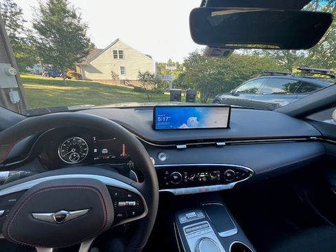 Used 2025 Genesis GV70 3.5T Sport image 6