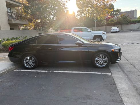 Used 2018 Honda Accord LX image 4