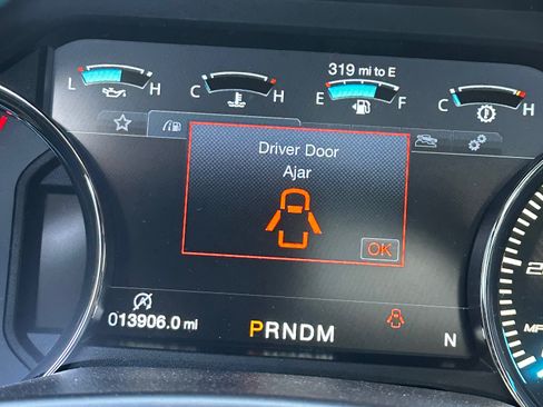 Used 2019 Ford F150 Lariat w/ Equipment Group 502A Luxury image 8