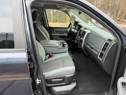 Used 2019 RAM 1500 Big Horn image 12