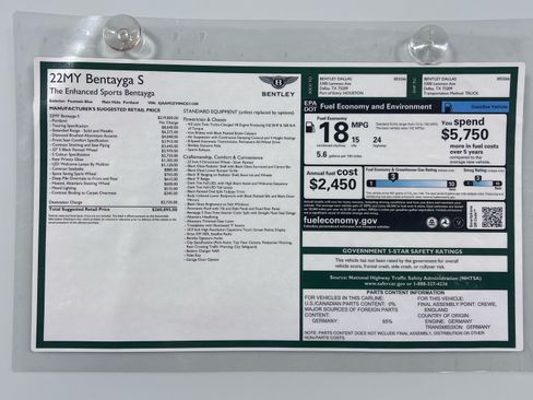 Used 2022 Bentley Bentayga image 2