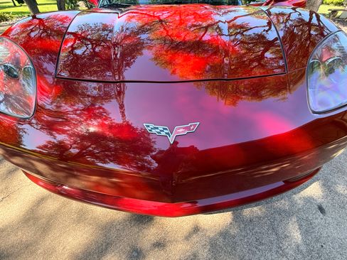 Used 2010 Chevrolet Corvette Convertible w/ Preferred Equipment Group RWD image 2