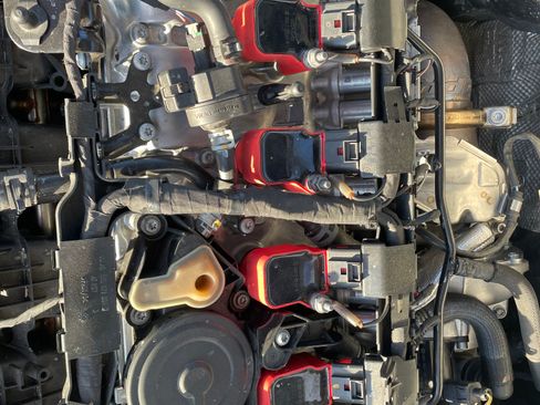 Used 2019 Volkswagen Golf 4-Door image 16