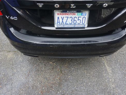 Used 2015 Volvo V60 T5 Premier image 9