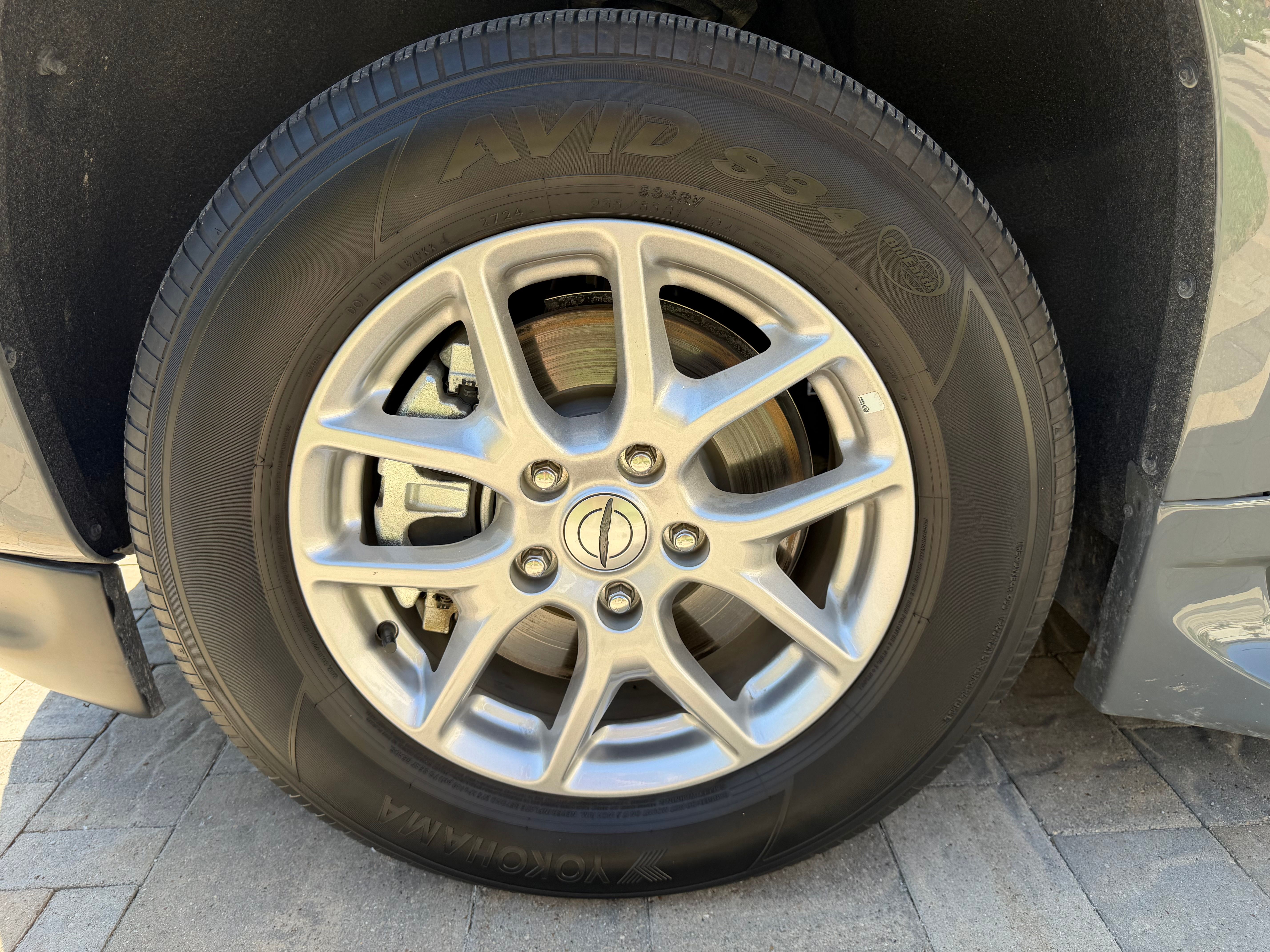 Used 2025 Chrysler Pacifica Select FWD image 24