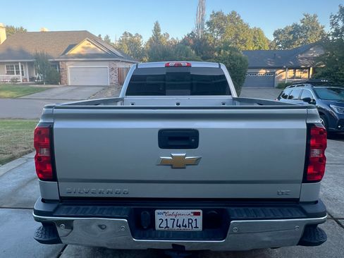 Used 2015 Chevrolet Silverado 2500 LTZ w/ Driver Alert Package AWD/4WD image 11