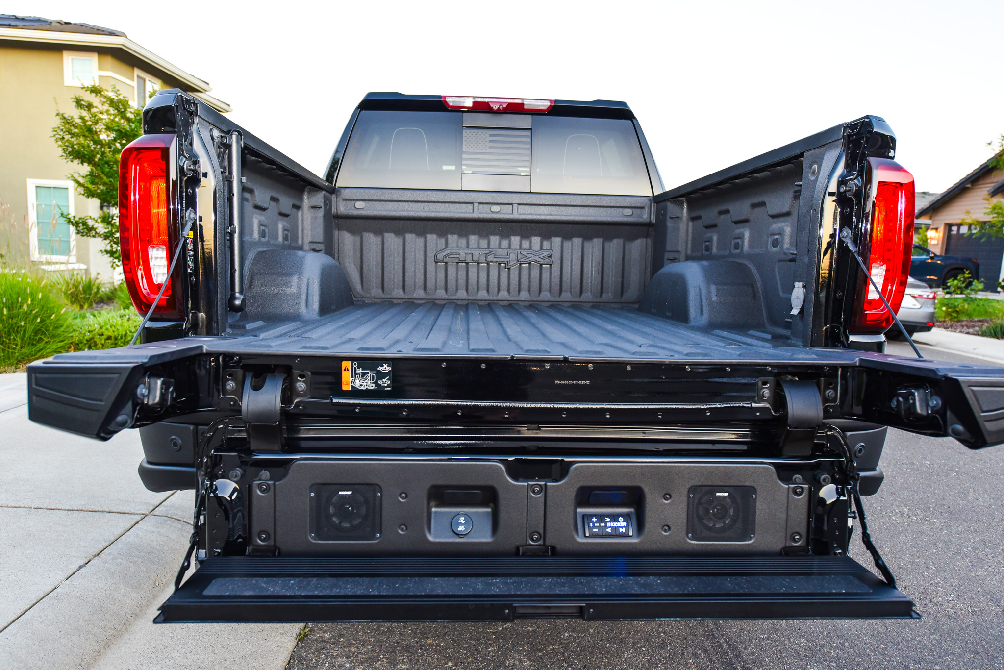 Used 2023 GMC Sierra 1500 AT4X w/ AT4X AEV Edition AWD/4WD image 15