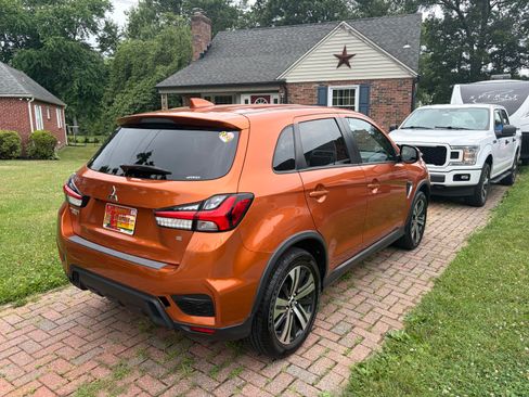Used 2020 Mitsubishi Outlander Sport SE AWD/4WD image 2