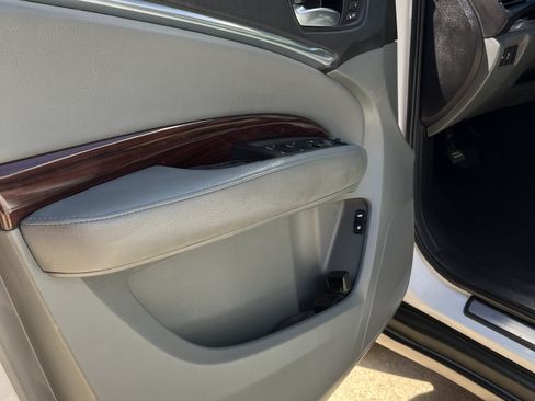Used 2014 Acura MDX SH-AWD w/ Technology Package image 2