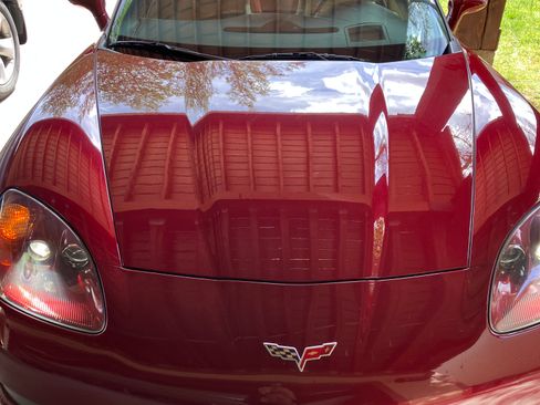 Used 2005 Chevrolet Corvette Convertible w/ Preferred Equipment Group RWD image 4