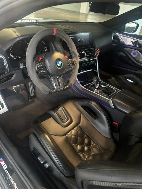 Used 2022 BMW M8 Competition w/ M Carbon Exterior Package AWD/4WD image 9