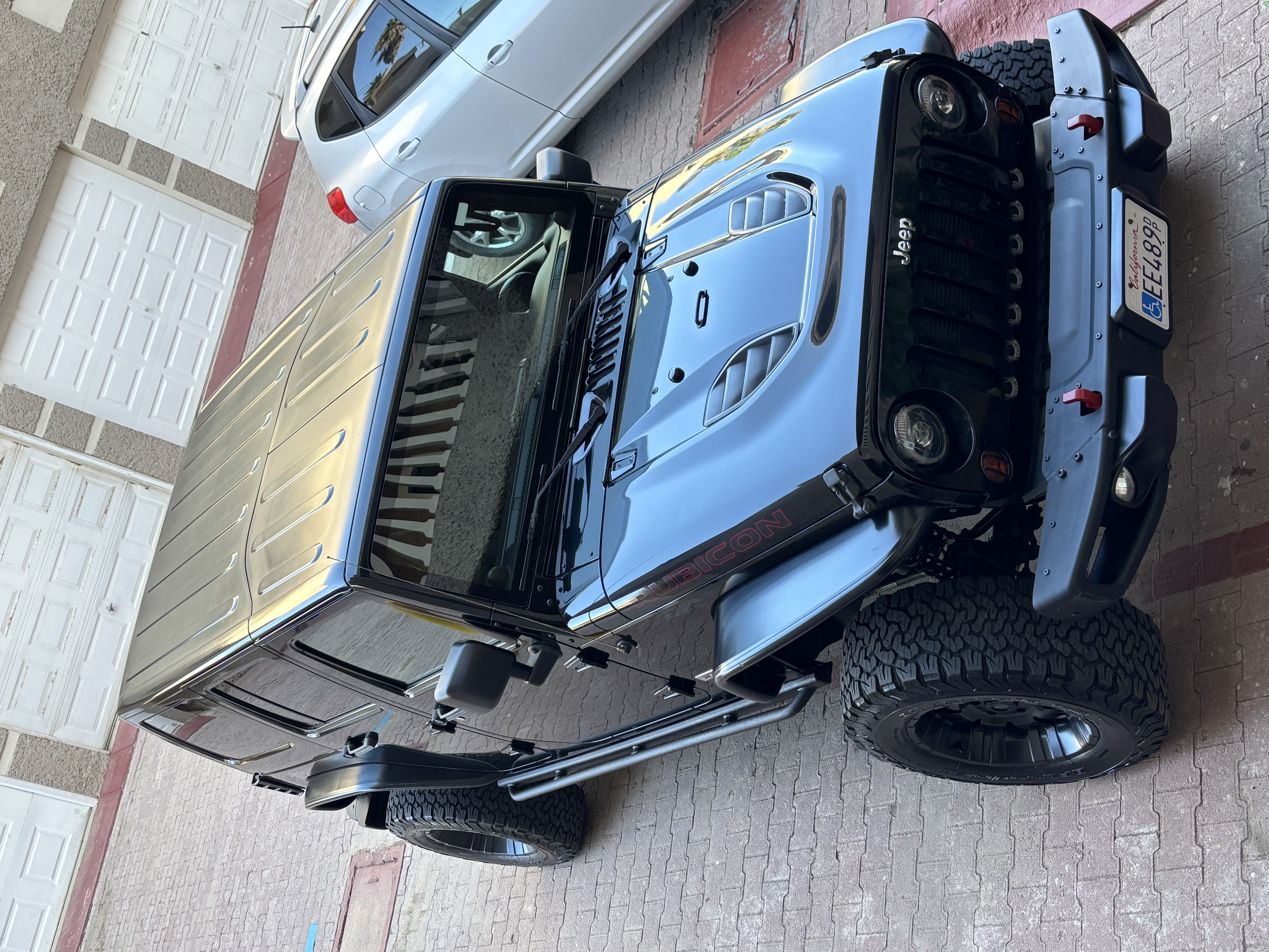 Used 2013 Jeep Wrangler Unlimited Rubicon AWD/4WD image 4
