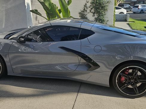 Used 2025 Chevrolet Corvette Stingray Preferred Cpe w/ Z51 Performance Package RWD image 5