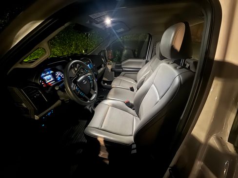 Used 2016 Ford F150 XL w/ Equipment Group 101A Mid image 12