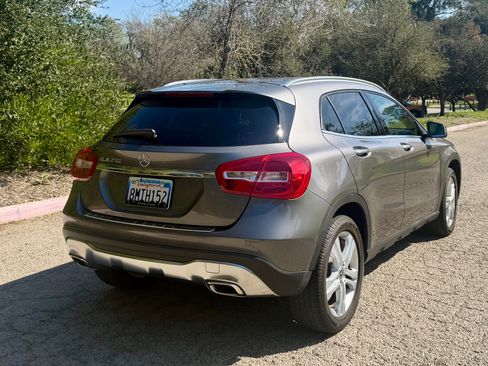 Used 2020 Mercedes-Benz GLA 250 image 10