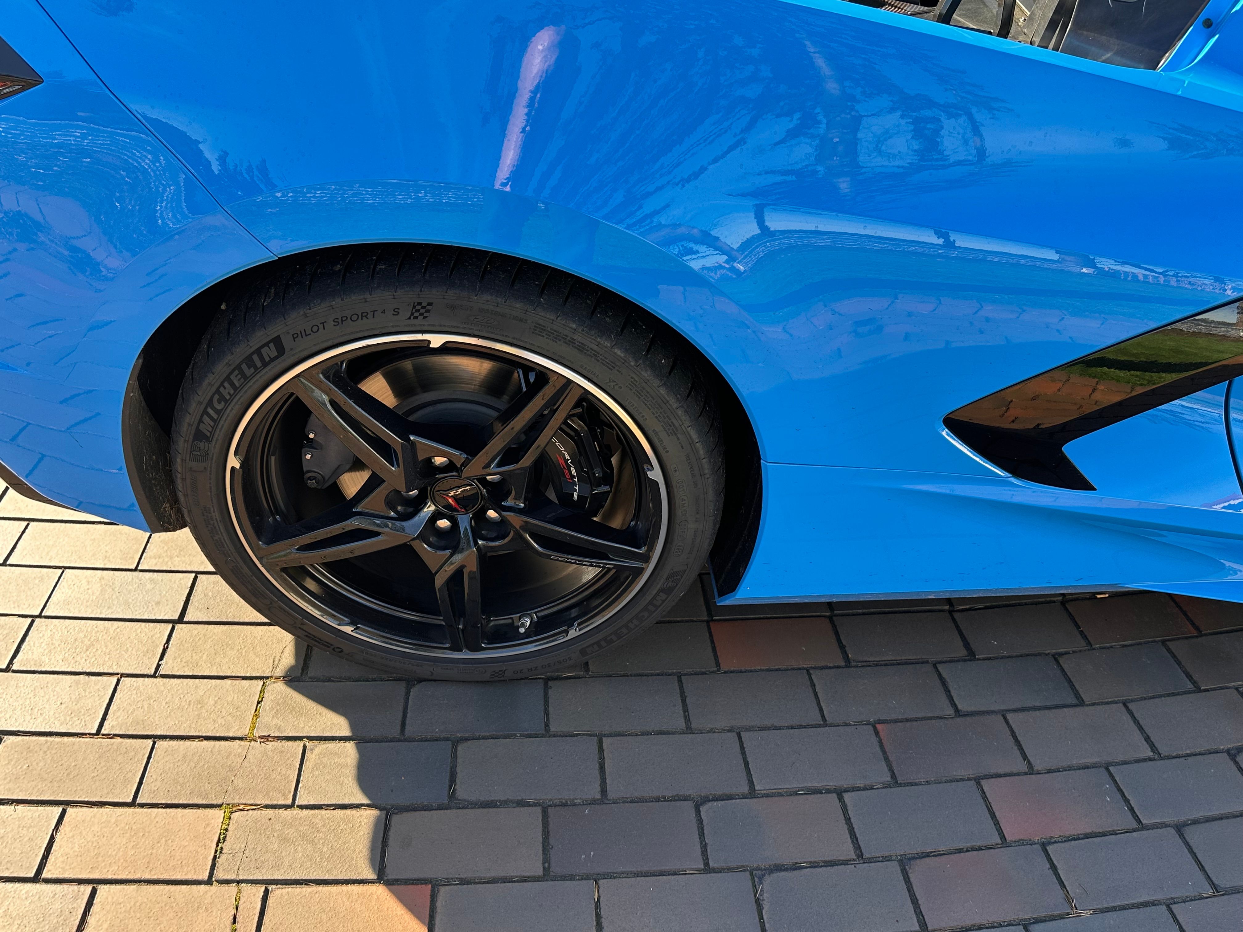 Used 2020 Chevrolet Corvette Stingray Premium Cpe w/ 3LT Preferred Equipment Group RWD image 23