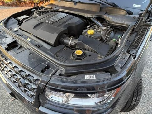 Used 2017 Land Rover Range Rover Long Wheelbase Supercharged AWD/4WD image 14