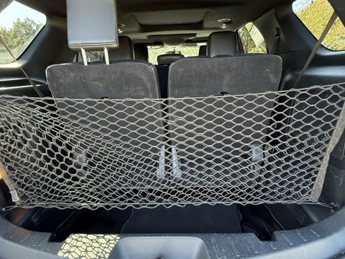 Used 2018 Ford Explorer Limited image 19