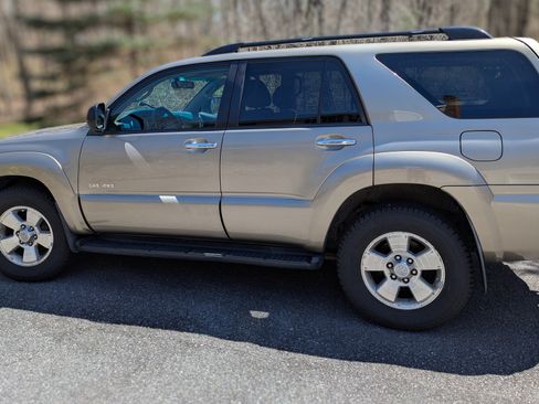 Used 2008 Toyota 4Runner Sport image 1