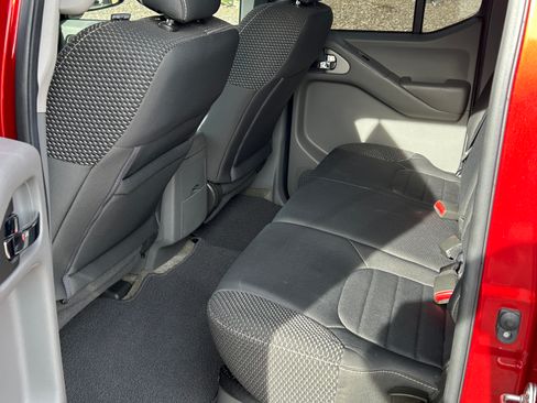 Used 2017 Nissan Frontier Desert Runner image 10