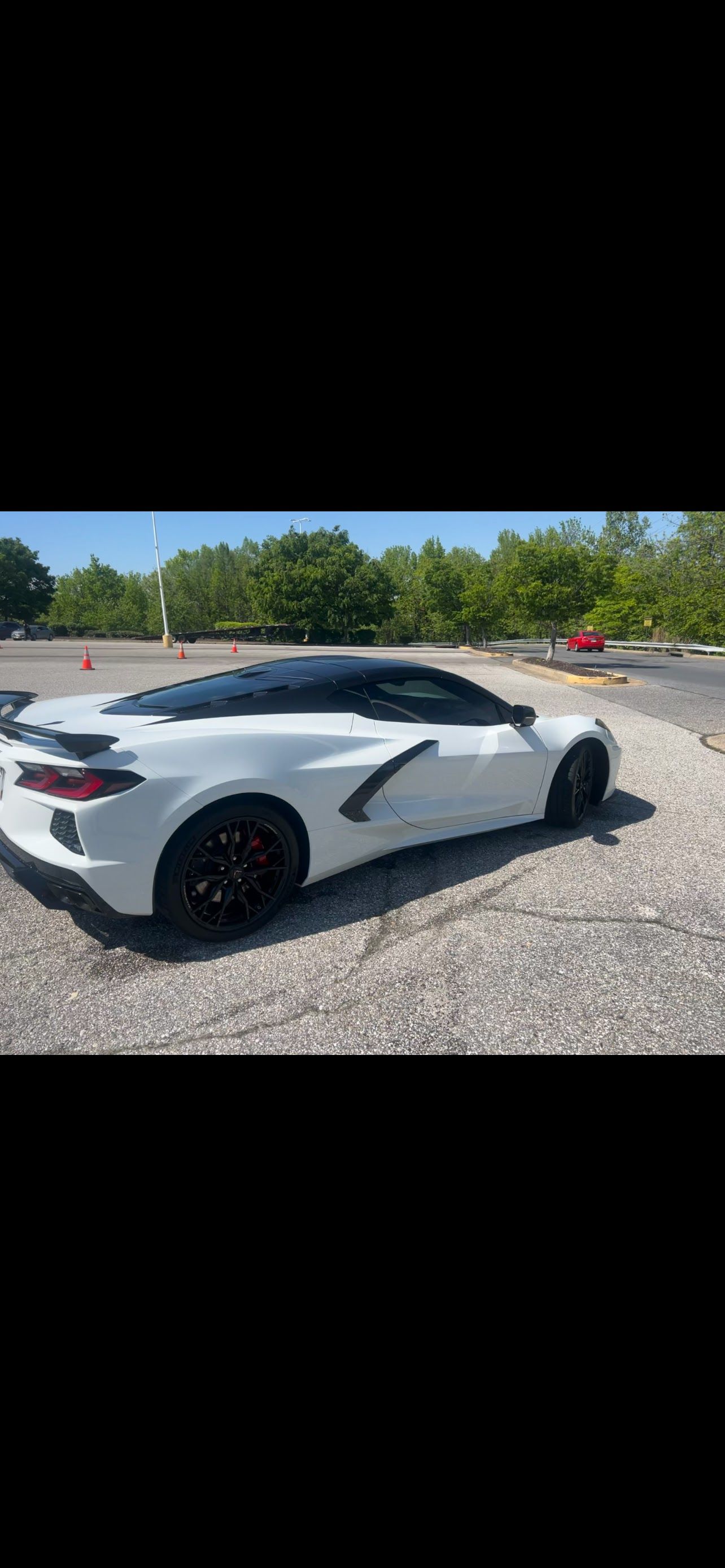 Used 2025 Chevrolet Corvette Stingray Preferred Cpe w/ Z51 Performance Package RWD image 5