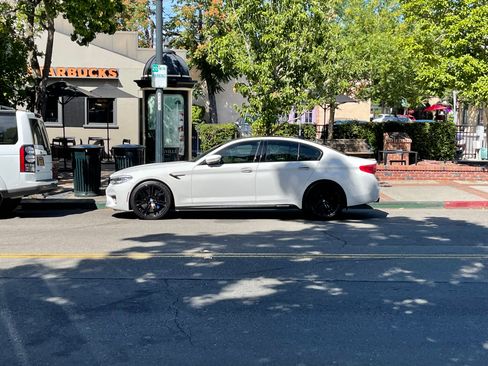 Used 2018 BMW M5 w/ Executive Package image 6