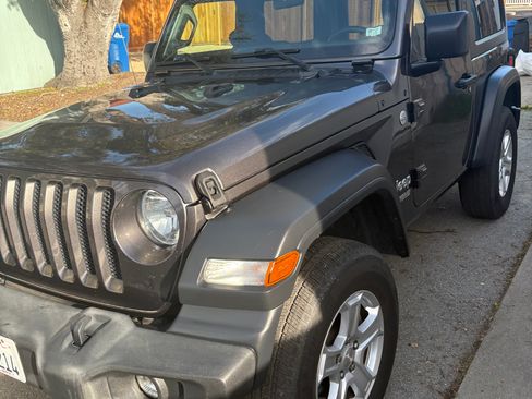 Used 2018 Jeep Wrangler Sport image 1