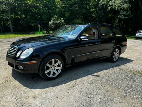 Used 2007 Mercedes-Benz E 350 4MATIC Wagon image 1