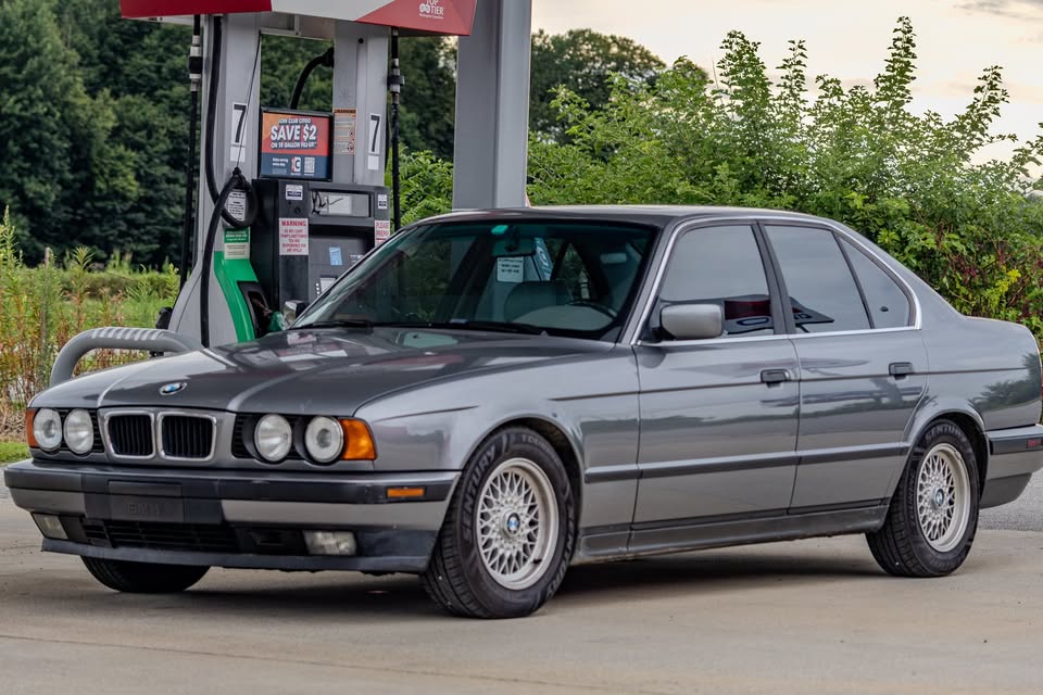 Used 1994 BMW 530i Sedan RWD image 1