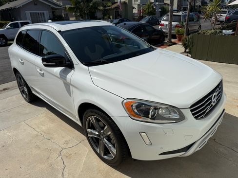 Used 2017 Volvo XC60 T6 Dynamic w/ Preferred Option Package AWD/4WD image 1