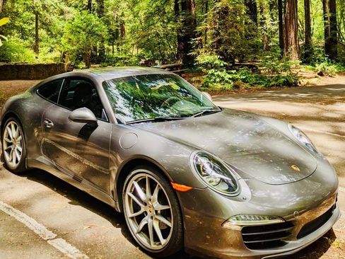 Used 2012 Porsche 911 Carrera RWD image 1