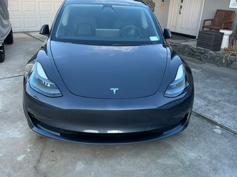 Used 2022 Tesla Model 3 Performance AWD/4WD image 2