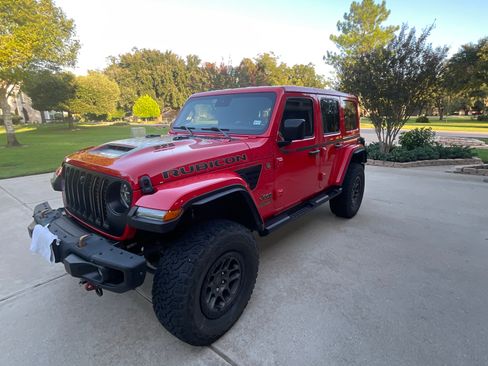 Used 2022 Jeep Wrangler Unlimited Rubicon w/ Xtreme Recon 35" Tire Package AWD/4WD image 13