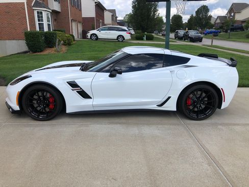 Used 2017 Chevrolet Corvette Grand Sport image 1