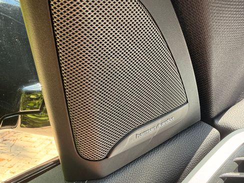 Used 2021 BMW X5 sDrive40i w/ M Sport Package image 24