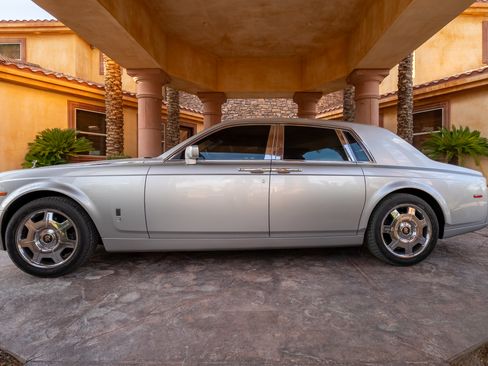 Used 2006 Rolls-Royce Phantom Sedan RWD image 18